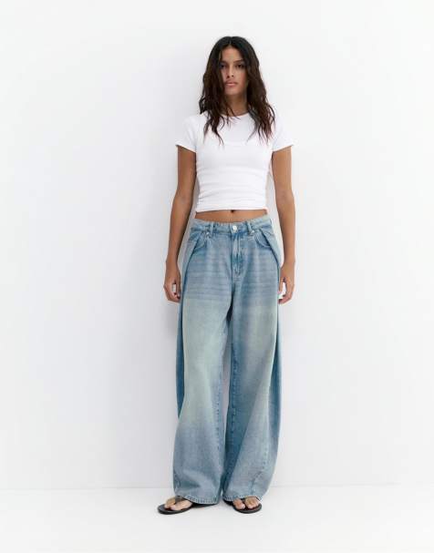 Pull&Bear Pleated balloon fit baggy jeans in pale blue - view 1