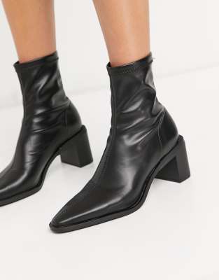 Pull&Bear point toe heeled ankle boot in black | ASOS