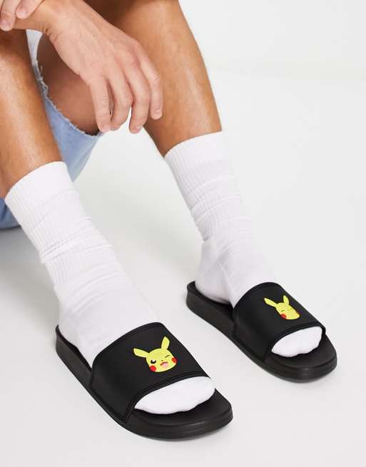 Pull&Bear - Pokémon slipper in zwart