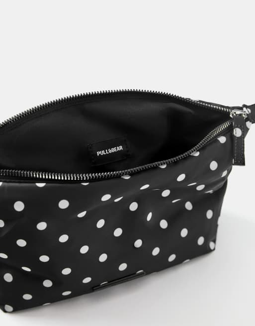 Pull&Bear Polka dot nylon wash bag in black, 4 of 4