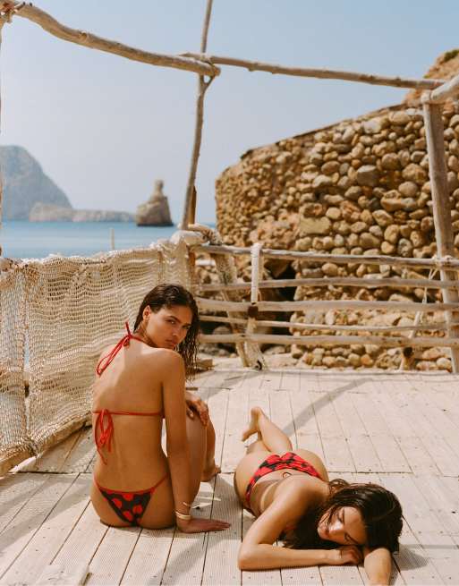 Pull&Bear Polka dot triangle bikini top in red, 3 of 4