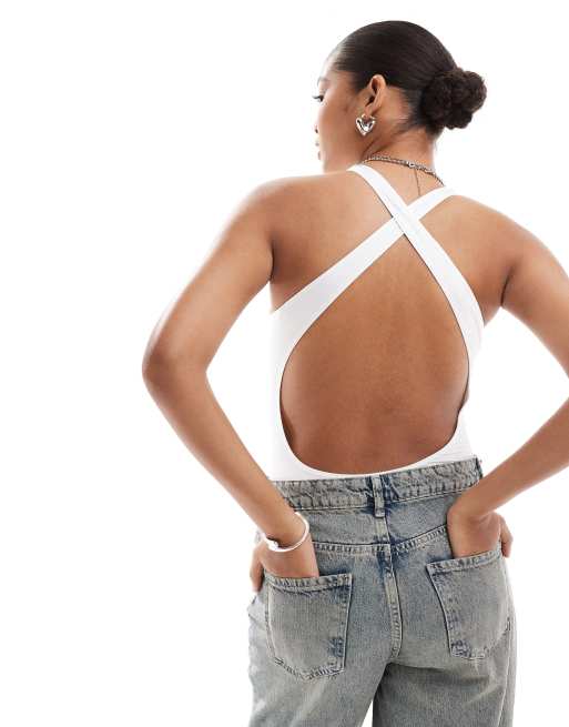 Pull&Bear – Polyamid-Body in Weiß mit Racer-Ausschnitt und überkreuzter Rückseite, 4 von 4