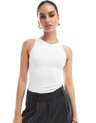 Pull&Bear polyamide sculpt racer vest in white