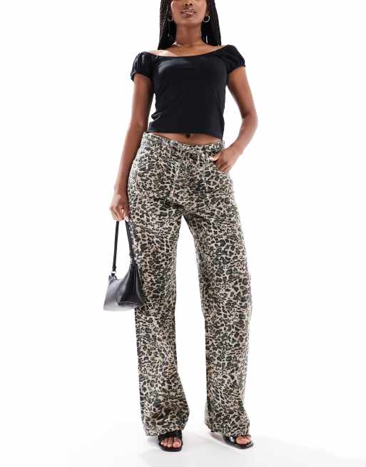 Pull&Bear - Posede jeans med bælte og leopardprint