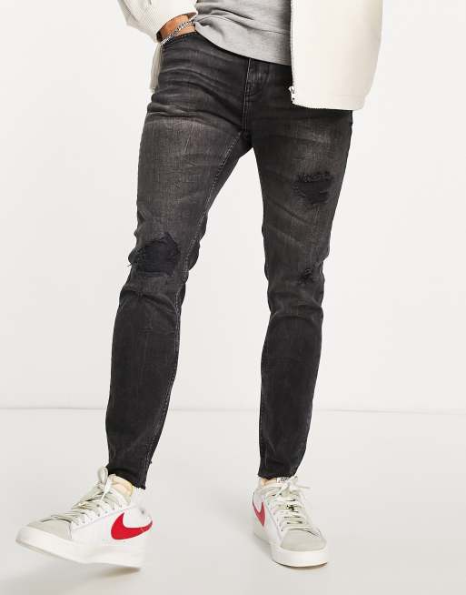 Pull&Bear premium fit jeans in black |