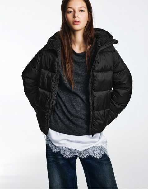 Pull&Bear Puffer jacket in black