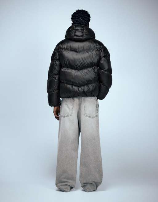 Pull&Bear Puffer jacket with shiny finish in black, 2 of 7
