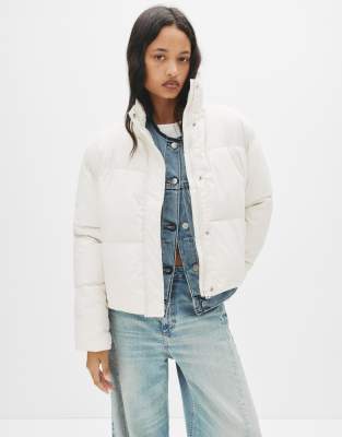 Pull & Bear - Pufferjacke in Beige mit hohem Kragen-Neutral
