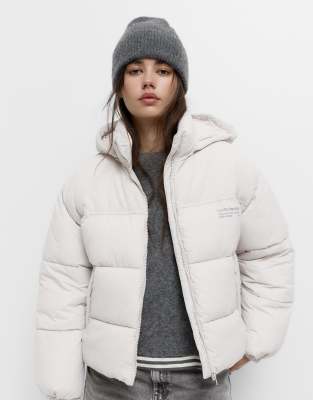 Pull & Bear - Pufferjacke mit Logo in Steinbeige-Neutral
