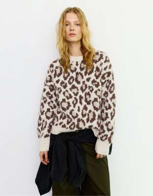 Pull & Bear - Pull à imprimé léopard - Sable-Neutre