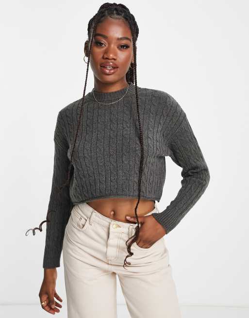 Pull&Bear – Pullover in Anthrazit mit kurzem Schnitt und Zopfmuster