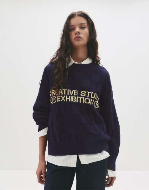 Pull&Bear – Pullover in Marineblau mit Kontrast-Textprint - view 1