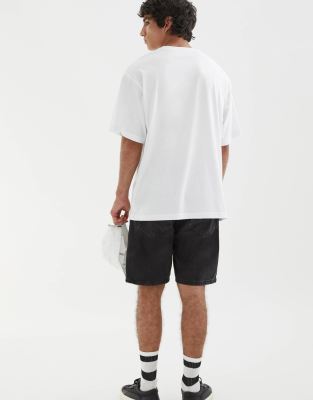 pull and bear pulp fiction shirt