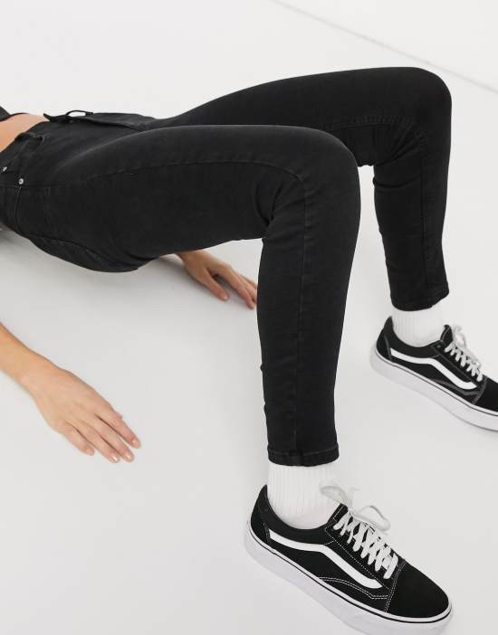 https://images.asos-media.com/products/pullbear-push-up-jean-in-black/20145849-4?$n_550w$&wid=550&fit=constrain