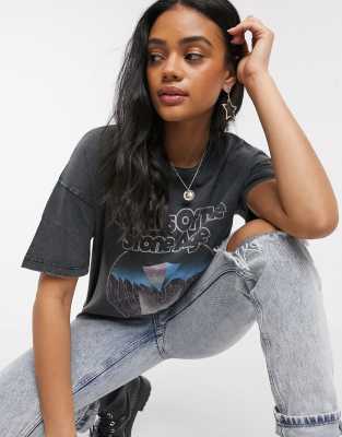 pull and bear queen t shirt