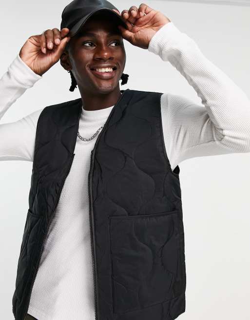 Pull&Bear quilted gilet in black | ASOS