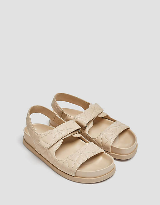 Pull&Bear quilted grandad sandal in camel
