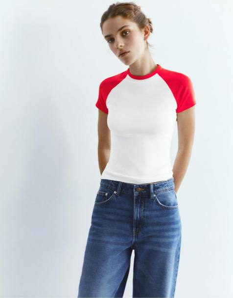 Pull&Bear Raglan sleeve t-shirt in red - view 1