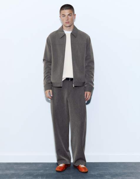 Pull&Bear raka figursydda byxor i grått - view 1