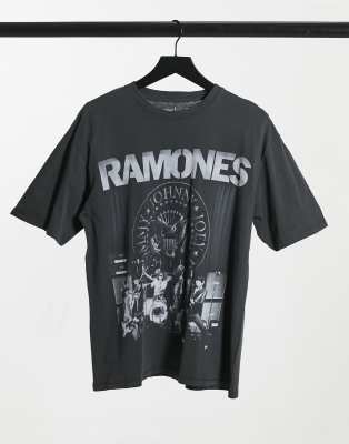 ramones sweatshirt pull and bear
