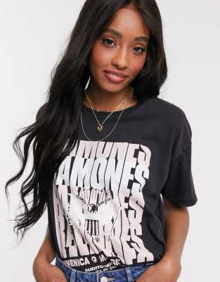 pull and bear ramones t shirt