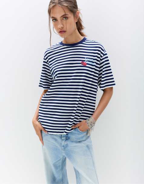 Pull&Bear – Randig t-shirt med körsbärstryck - view 1