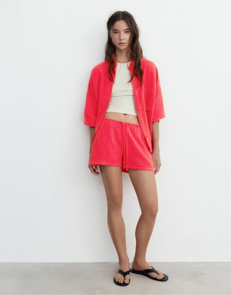 Pull&Bear - Røde shorts i tekstureret bomuld - view 1