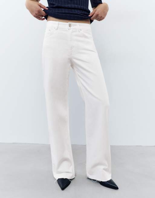 Pull&Bear - Rechte jeans met wijde pijpen in wit, 3 van 7