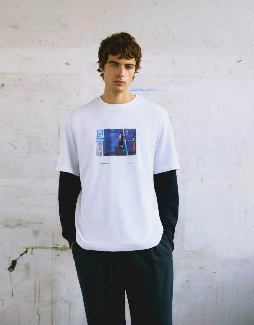 Pull&Bear Regular fit graphic t-shirt in white, 3 of 7