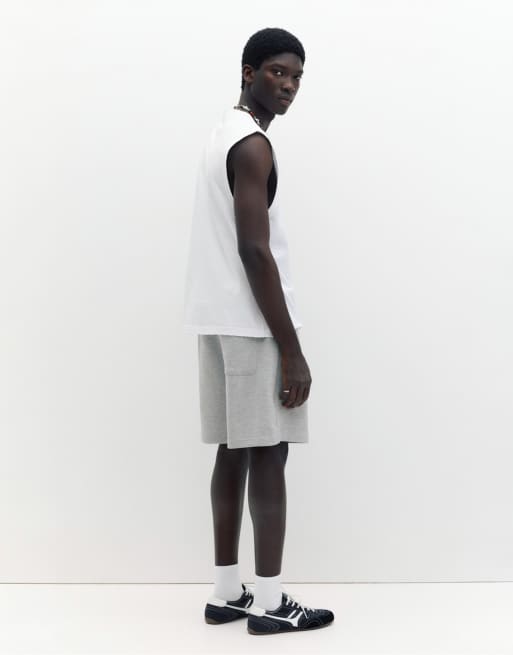 Pull&Bear Regular fit jogger bermuda shorts in grey marl, 2 of 4