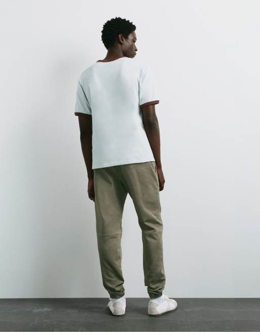Pull&Bear Regular fit joggingbukser i mørk khaki, 2 af 7