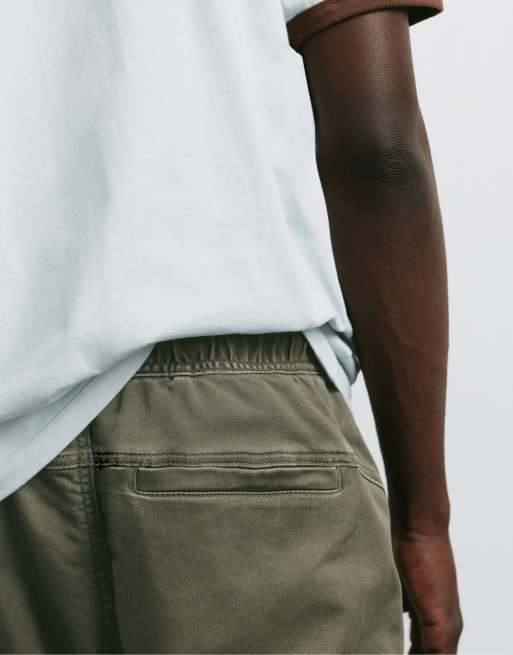 Pull&Bear regular fit joggingbyxor i mörk khaki, 5 av 7