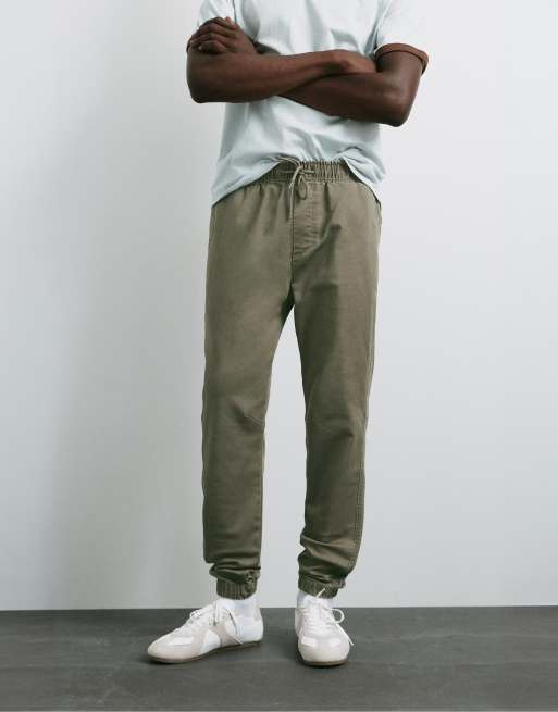 Pull&Bear – Regular-Fit-Jogginghose in dunklem Khaki, 4 von 7