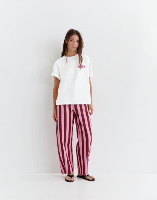 Pull&Bear – Regular-Fit-T-Shirt in Weiß mit Fisch-Grafik, 4 von 4