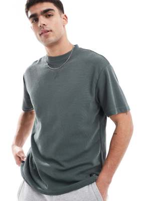 regular fit washed T-shirt in dark green