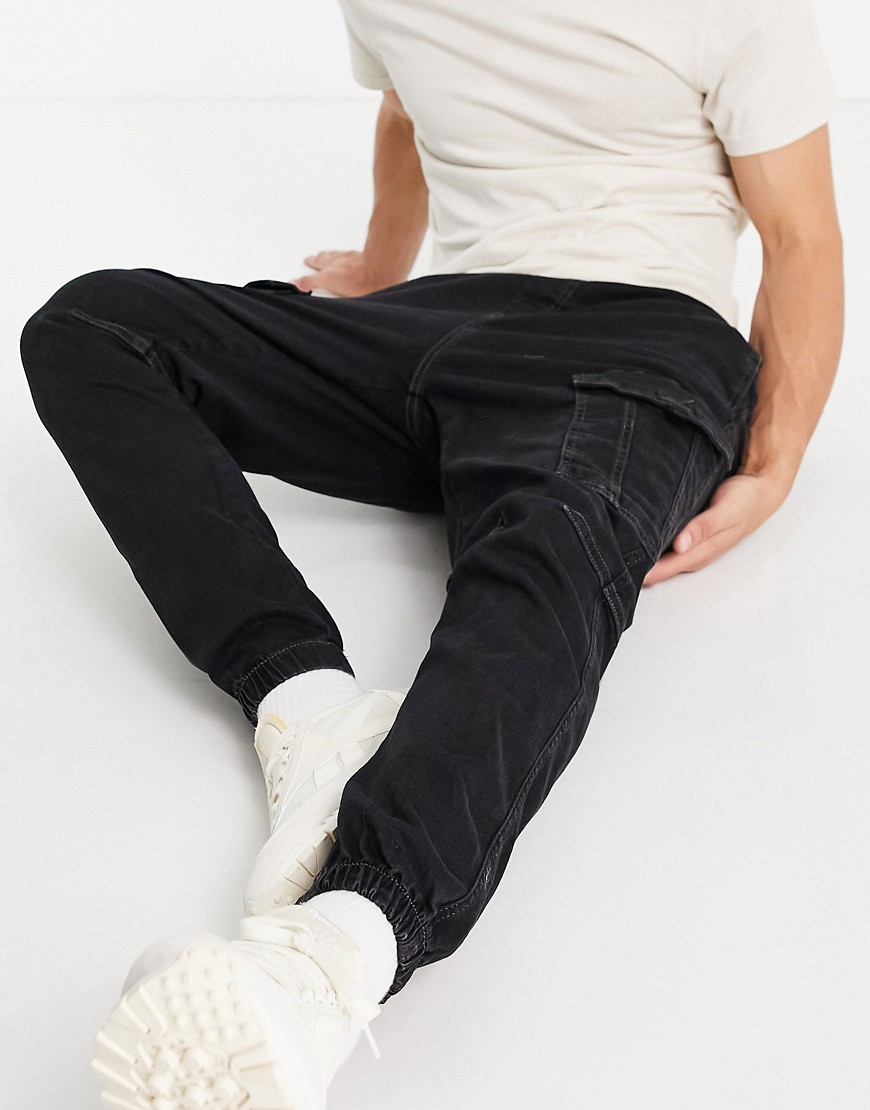 Pull & Bear relaxed cargo jeans in black