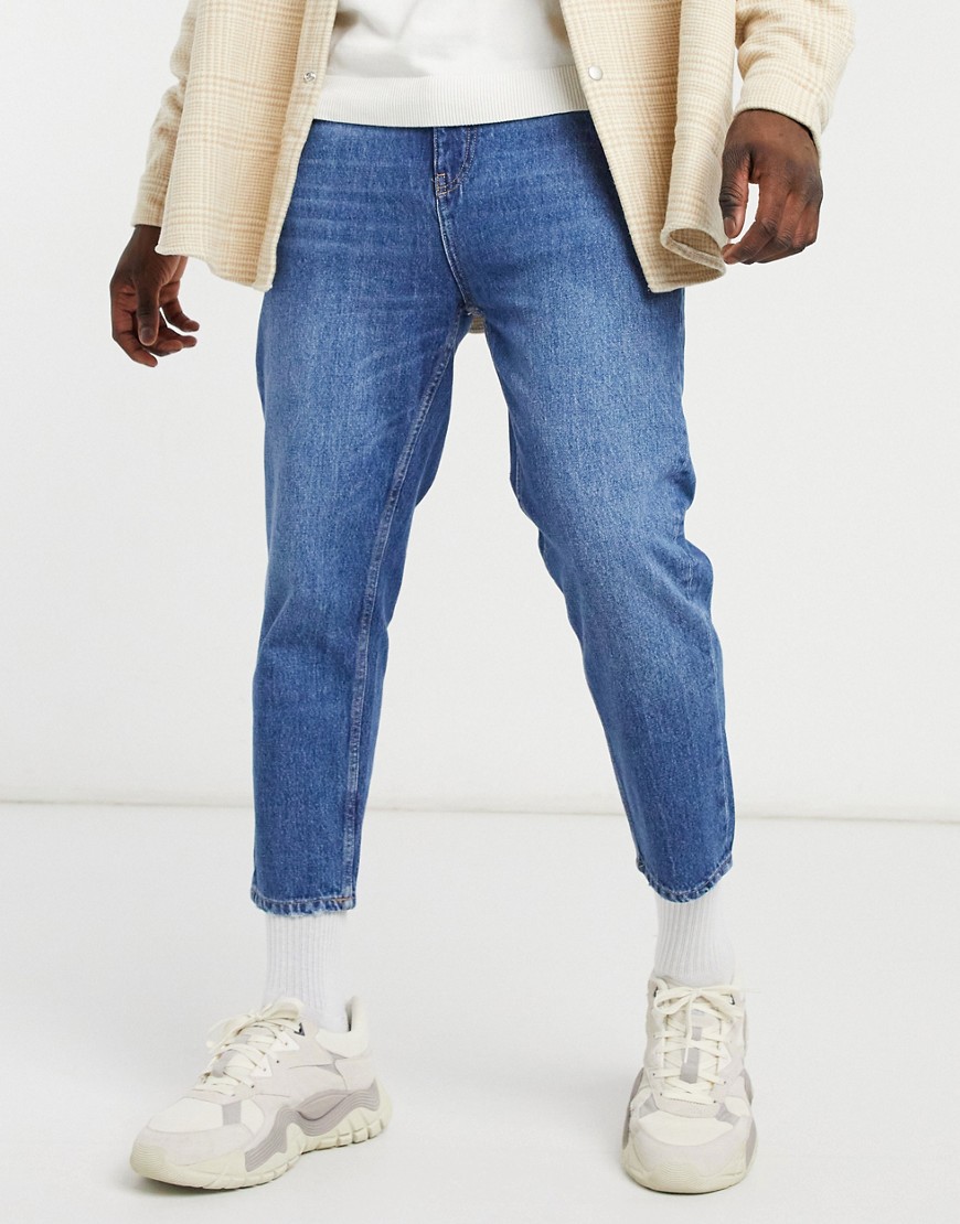 Pull & Bear relaxed fit jeans in blue-Blues