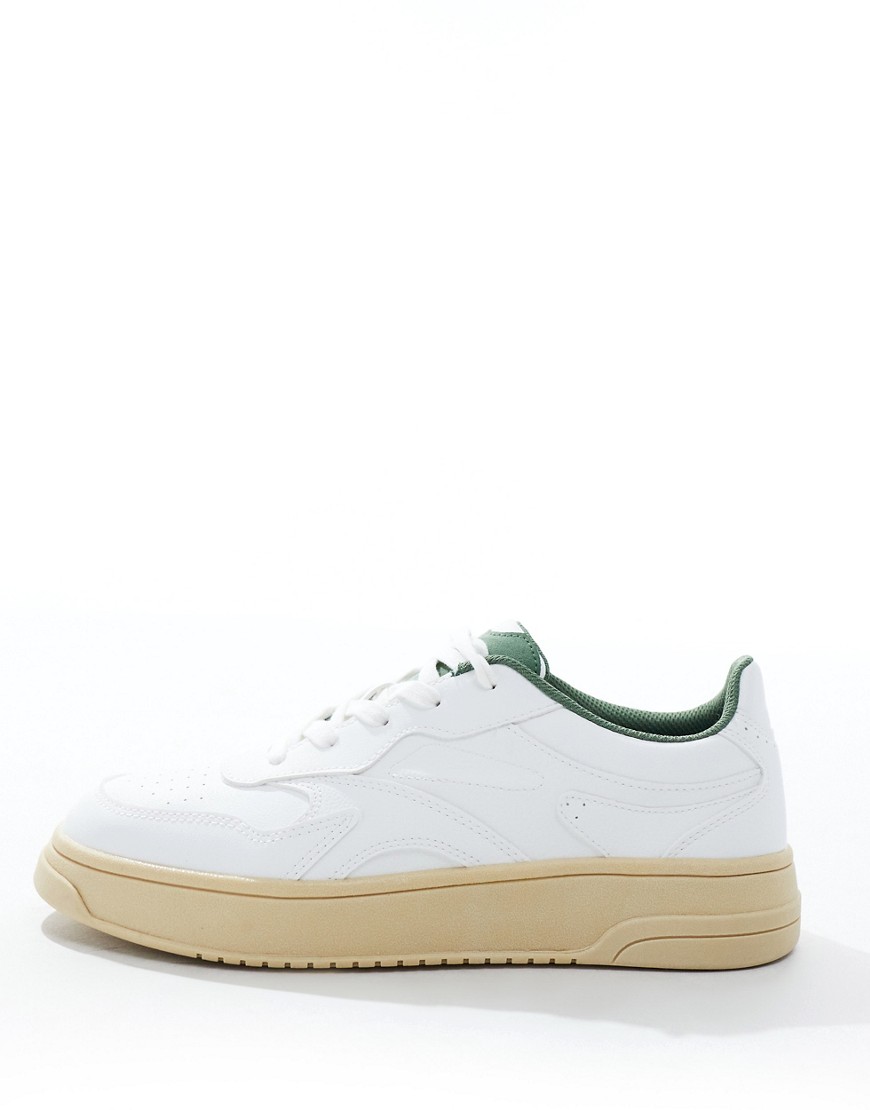 Pull & Bear Retro Sneakers With Green Detail In White-brown