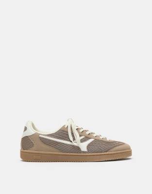 Pull&Bear Retro textured trainers 