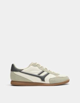 Pull&Bear Retro trainers in ecru