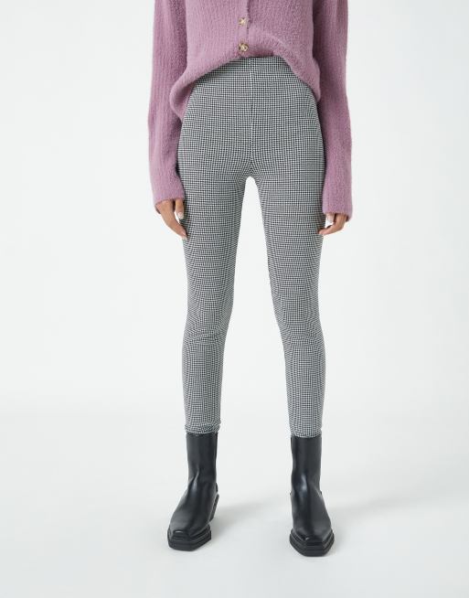 Pull&Bear ribbed leggings in monochrome ASOS