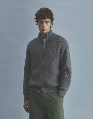 Cardigan 3