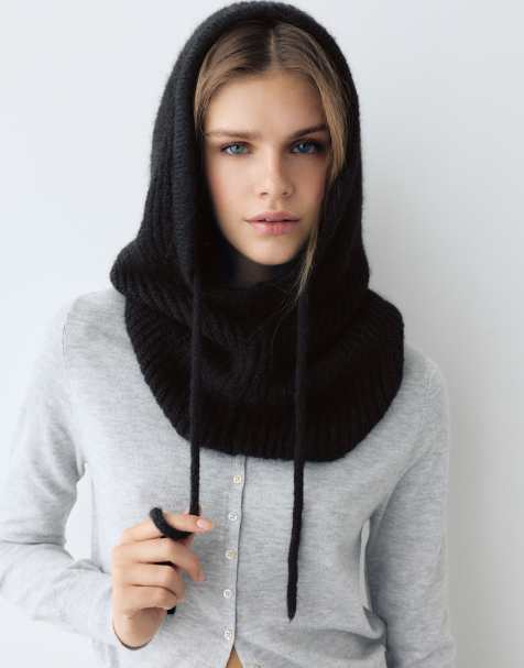 Pull&Bear ribstrikket balaclava i sort - view 1