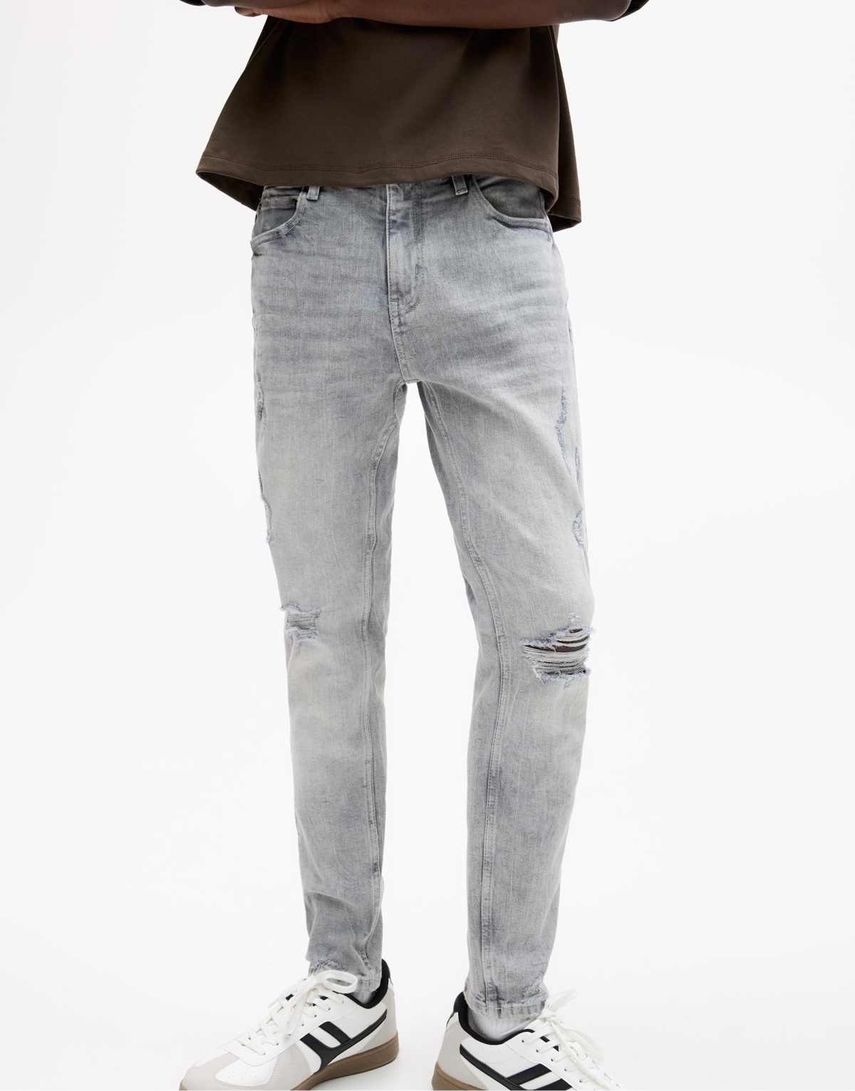 Pull&Bear Ripped skinny jeans in pale grey