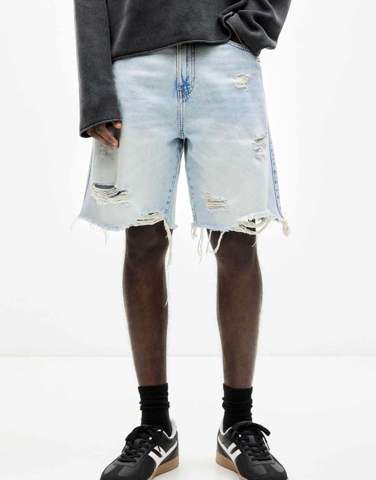 Pull&Bear Ripped straight fit denim bermuda shorts in pale indigo