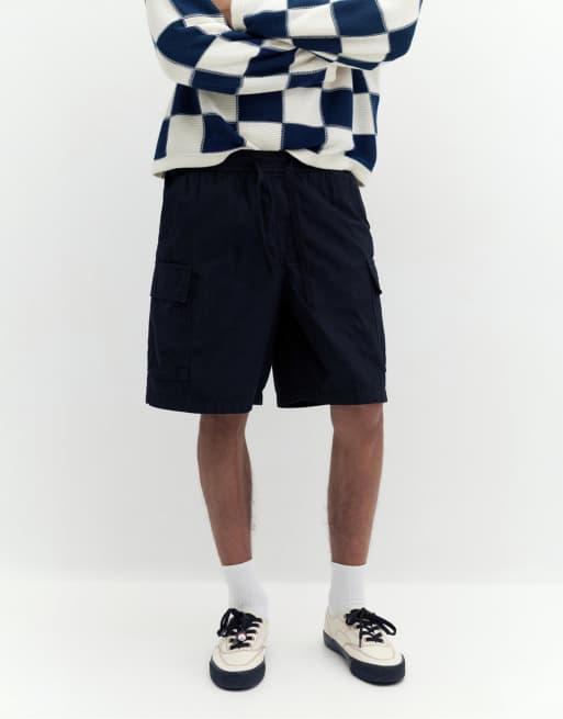Pull&Bear Ripstop cargo bermuda shorts in black, 3 of 4