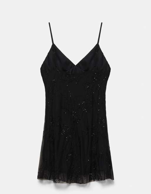 Pull&Bear robe courte à bretelles ornée de perles noire, 6 de 7
