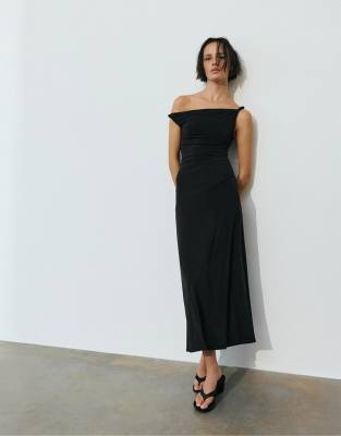 Pull & Bear - Robe mi-longue asymétrique - Noir M