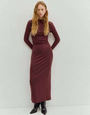 Pull & Bear - Robe mi-longue froncée - Bordeaux-Rouge XS