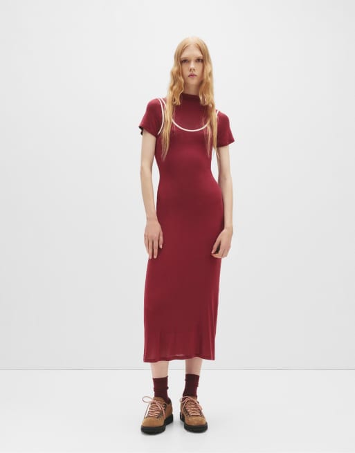 Pull&Bear – Rödbrun, ribbad midiklänning med dubbel design
